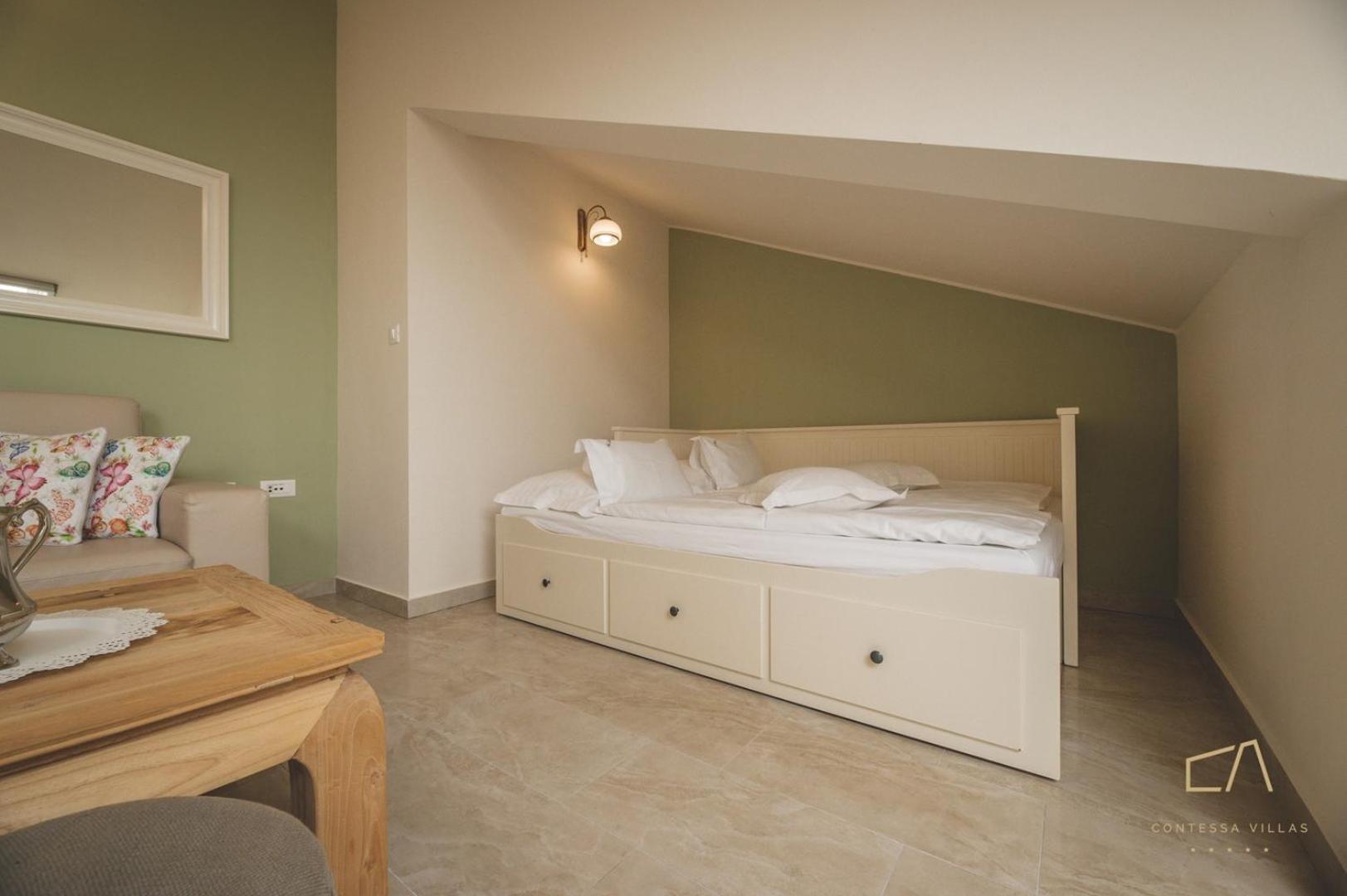 Luxury Apartments Villa Luce Malinska Oda fotoğraf