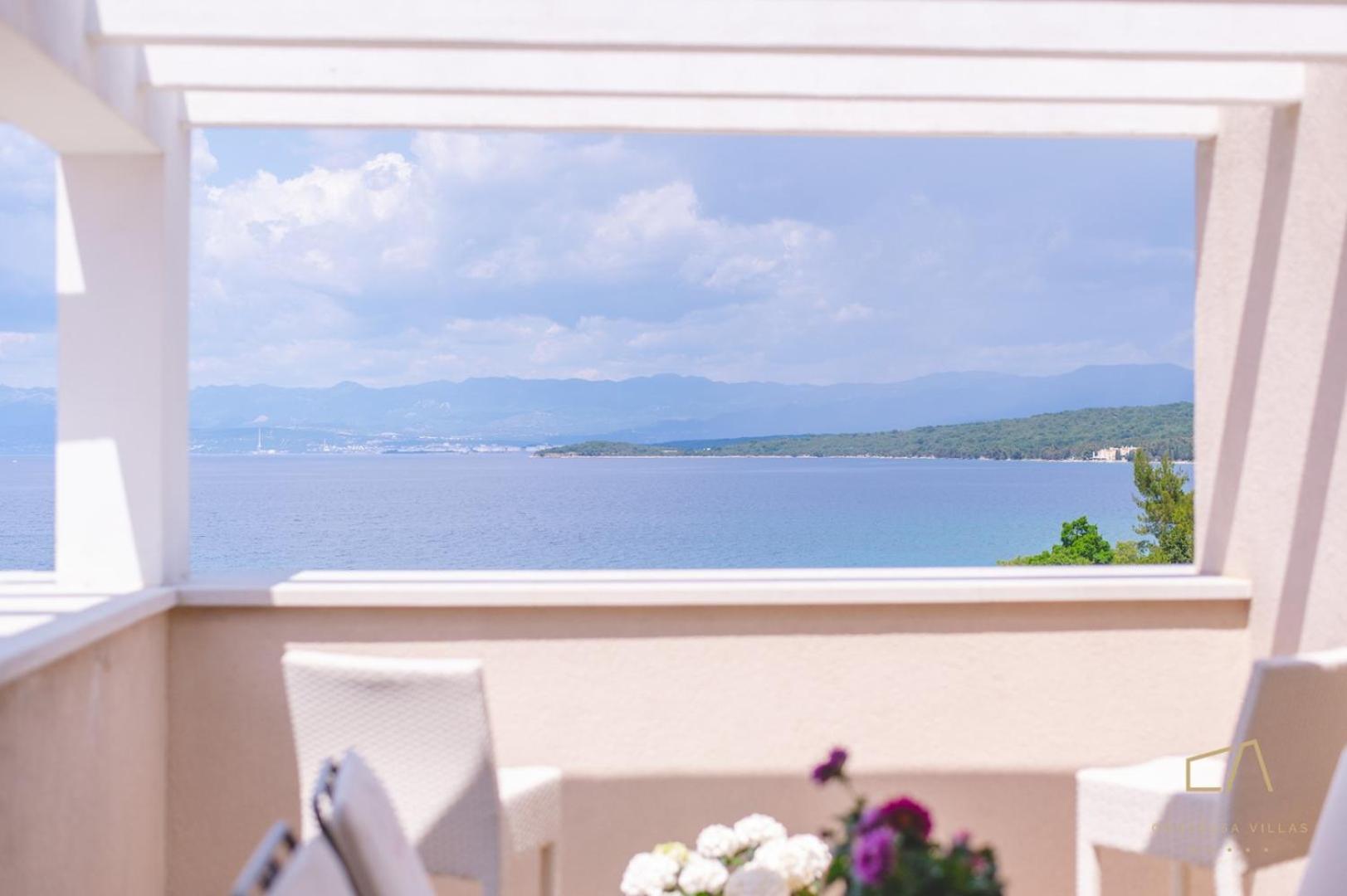 Luxury Apartments Villa Luce Malinska Oda fotoğraf